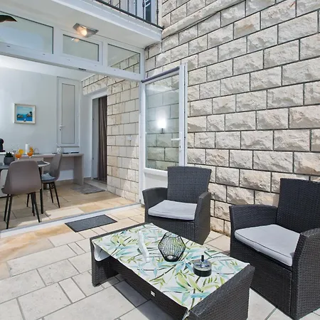 Apartments Juric Hvar Town Exterior photo