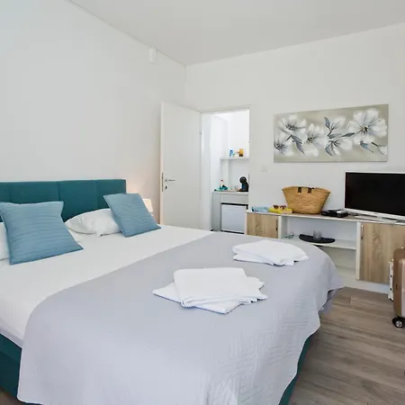 Apartments Juric Hvar Town Exterior photo