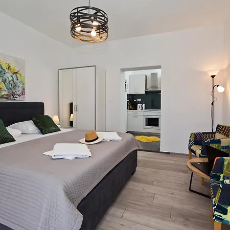 Apartments Juric Hvar Town Exterior photo