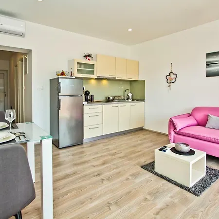 Apartments Juric Hvar Town Exterior photo