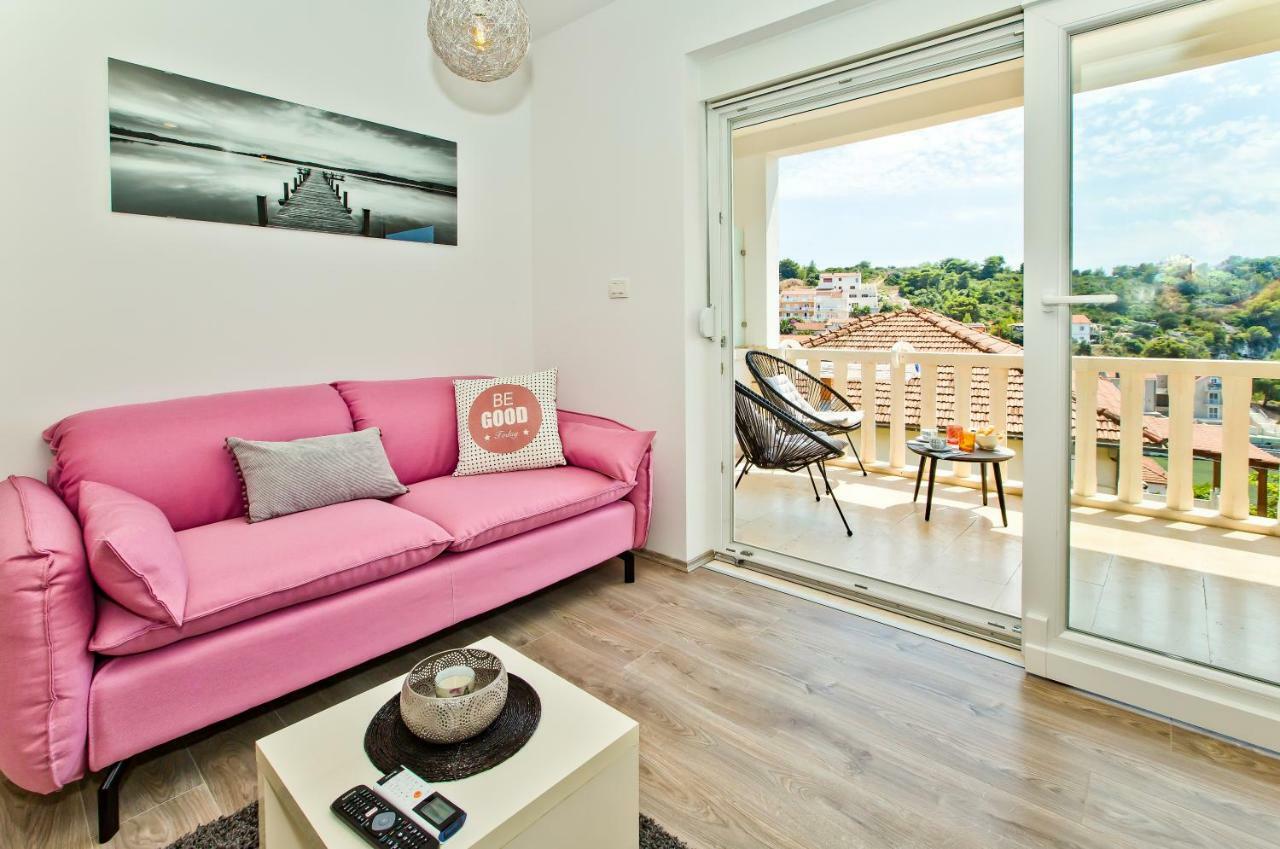 Juric Apartman *